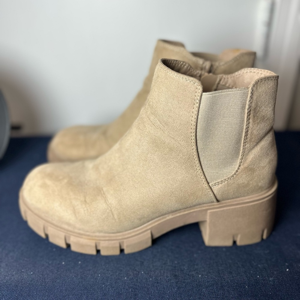Madden NYC | Chelsea Ankle Chunky Heel Boots | Women’s Size 10